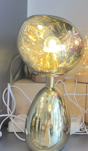 TABLE LAMP 1